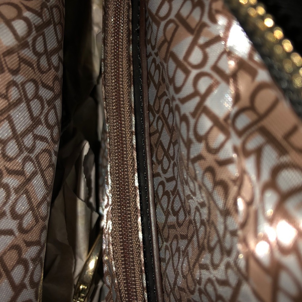Handbag - Picture 5 of 8